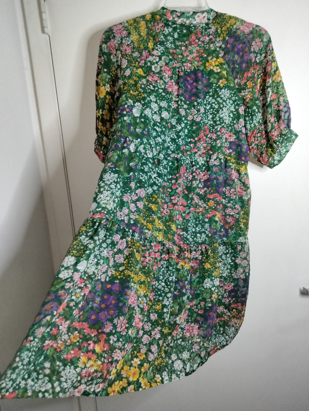 Maeve (Sz M) Multicolor Floral V-Neck Semi-sheer SS Tiered Skirt Hem Midi Dress - Picture 11 of 16